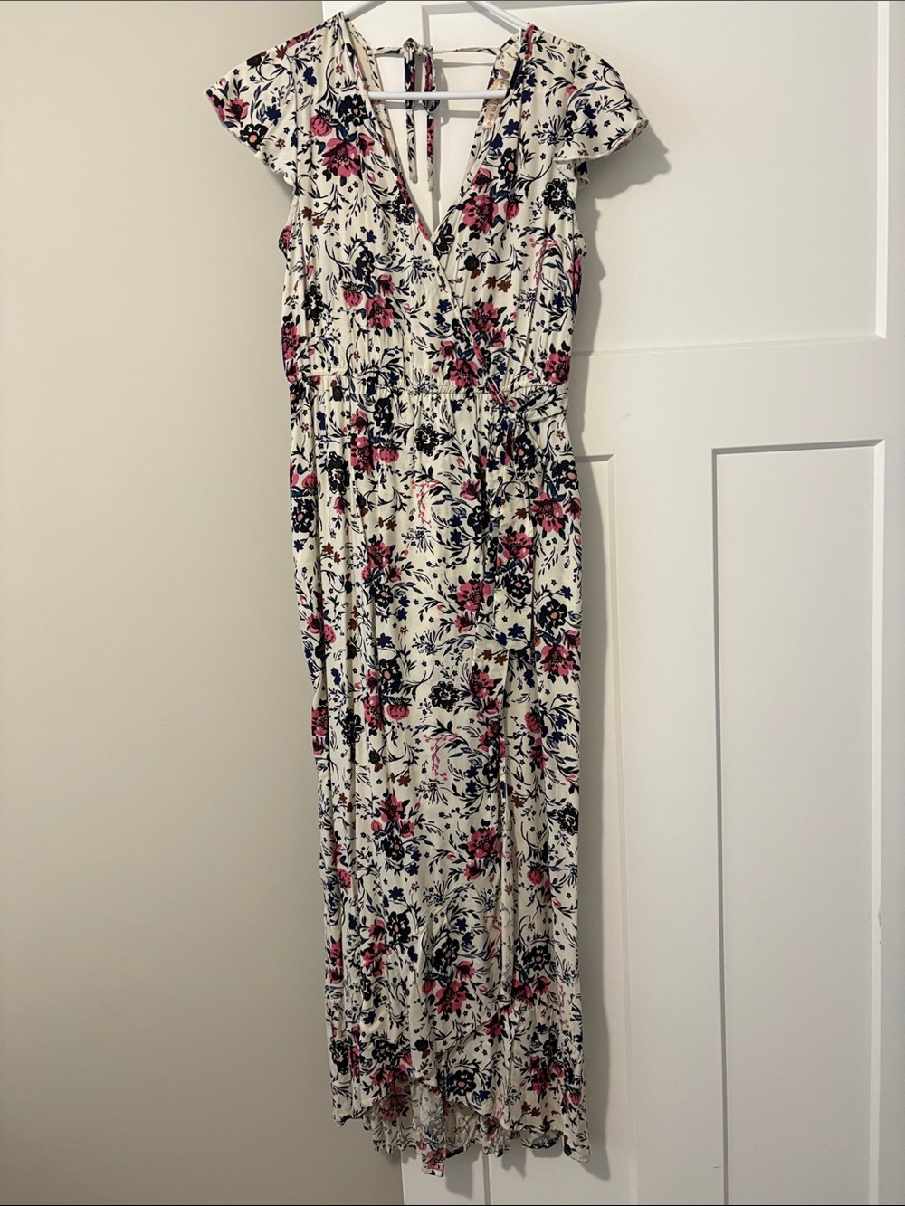 Floral V-Neck Maxi Dress in Cream and Pink